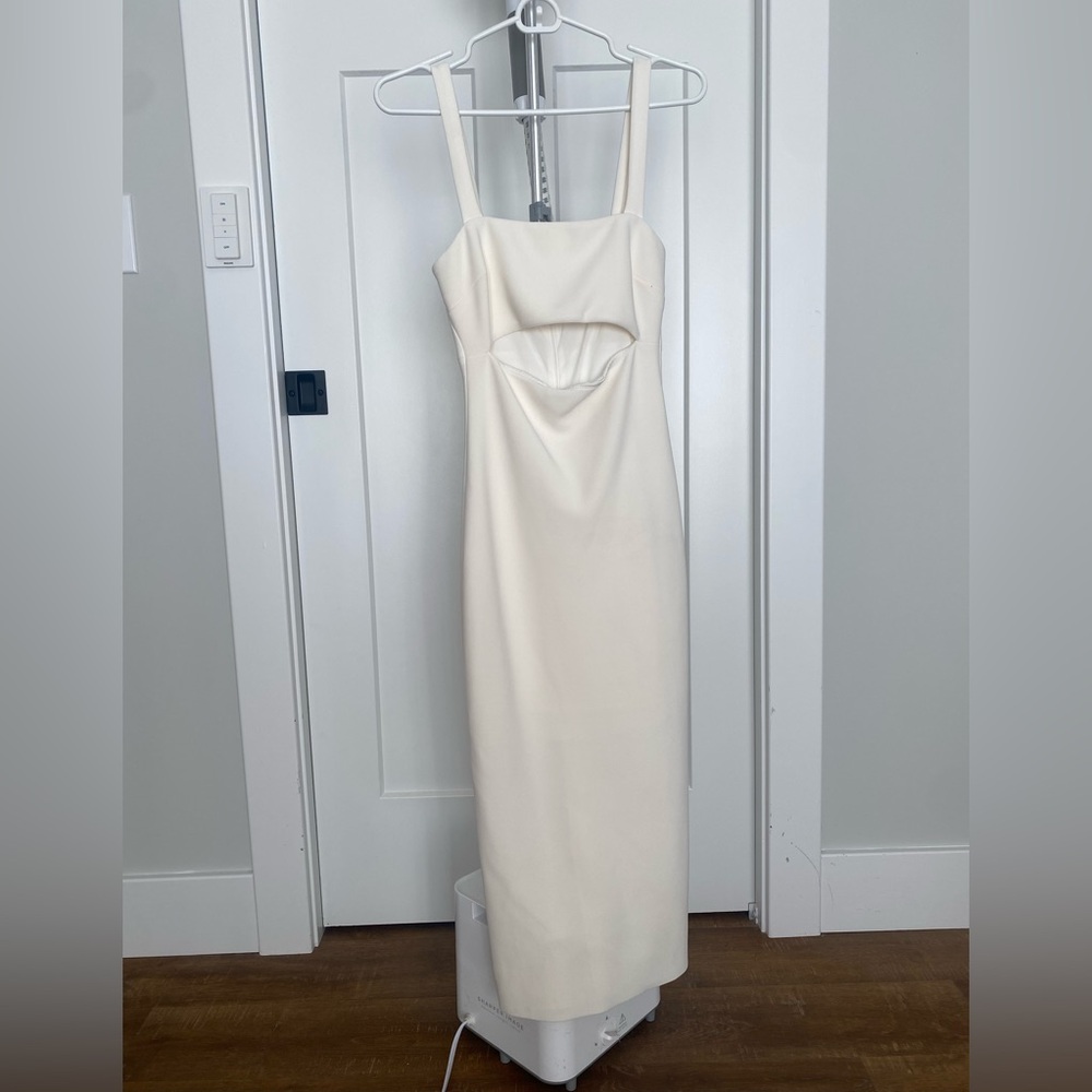 NWT great bridal rehearsal dinner dress! Not see through, just gorgeous.